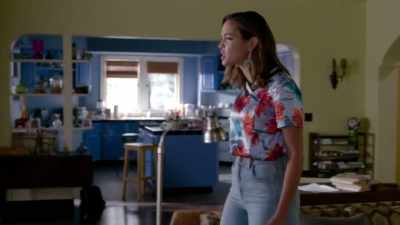 That lying, no-good bastard! - Famous in Love