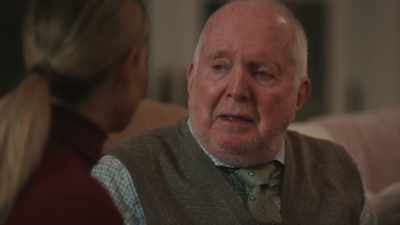 - That man...
he was a true American hero. - My Christmas Hero