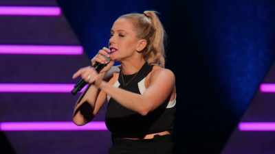 That means if he's with you,
he thinks you're beautiful - Iliza Shlesinger: Unveiled