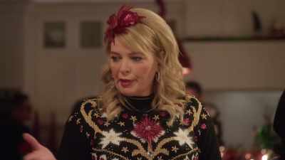 That might have worked
for Molly McButter here, - Haul Out the Holly: Lit Up