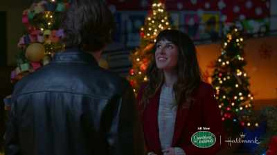 That must be coming
from the skating rink. - When I Think of Christmas