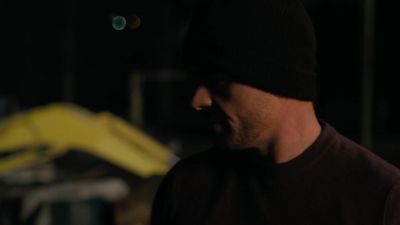 That was my gun. I should stay back. - Manifest