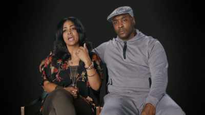 That-- No.
She needs to come down, - Surviving R. Kelly
