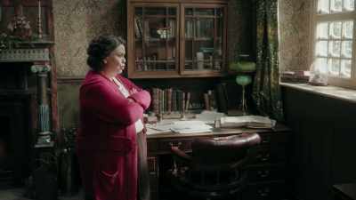That has nothing to do with my eyes, William. - Roald & Beatrix: The Tail of the Curious Mouse