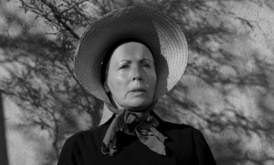 That old lady has got a mean streak - Lilies of the Field