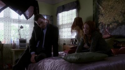 THAT ONE'S
PRETTY COOL. - Six Feet Under