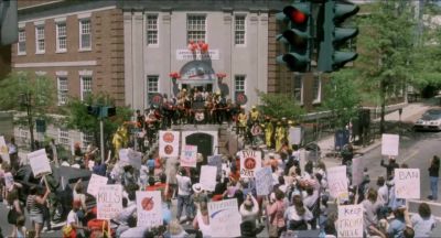 That people of Tromaville - The Toxic Avenger Part III: The Last Temptation of Toxie