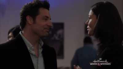 That person is not
my girlfriend. - Christmas Encore