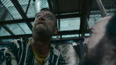 That place is a wreck.
It's been empty for years. - The Watch