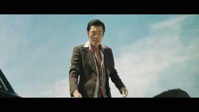 That prosecutor from Seoul
is crazy about catching us. - The Drug King