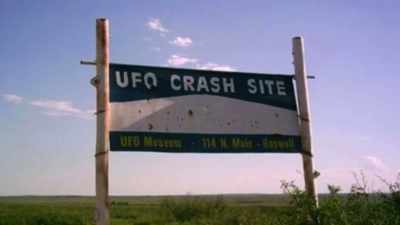 That research brought
him to Roswell, - Alien Chronicles: Top UFO Encounters