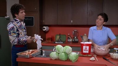 That Sam is so thoughtful - A Very Brady Sequel