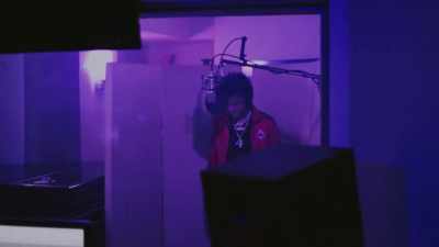 - ♪ That shit scarred me ♪
- (music stops) - Untrapped: The Story of Lil Baby