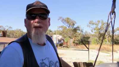 That should give us enough
to rejoin it and get back into it. - Outback Opal Hunters
