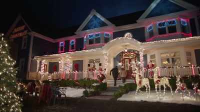 - That was so good.
- It's pretty amazing, right? - 'Twas the Date Before Christmas