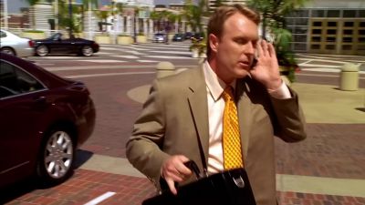 That son of a bitch doesn't
know what he's talking about. - CSI: Miami
