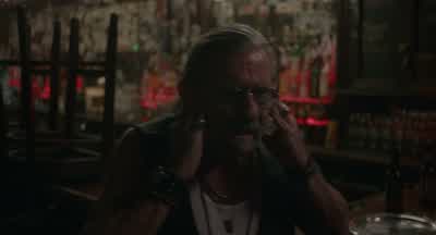 That supposed to fool anyone? - Caught Stealing