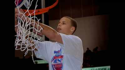 That team, after starting 4-6, - Stephen Curry: Underrated