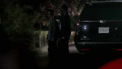 That-that-that guy
has a gun to Alex's head. - Marvel's Runaways