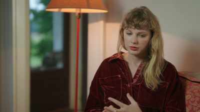 That there are people, right now,
you know, - Folklore: The Long Pond Studio Sessions