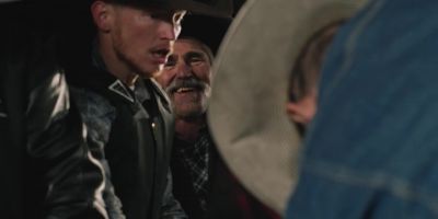 - That thing's fuckin' huge. - Yellowstone