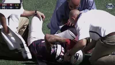 That time
you got hurt on the field, - Killer Inside: The Mind of Aaron Hernandez
