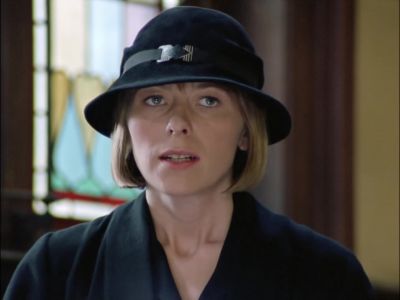 - That very day
I see it, sir. - Agatha Christie's Poirot