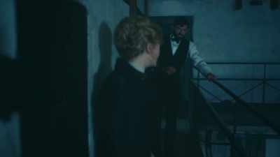 -THAT WAS UNFORGIVABLE. I APOLOGIZE.
-I'M ALL RIGHT. - Miss Scarlet and the Duke
