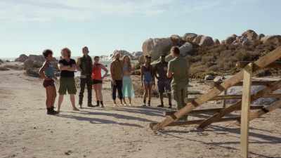 That way, we find out
exactly what's missing. - 6-Headed Shark Attack