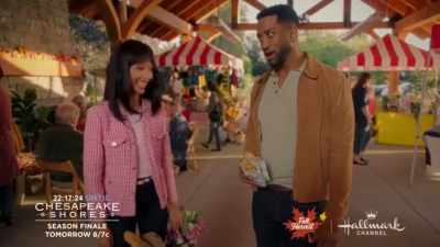That way if she's interested
she will come to you. - Advice to Love By