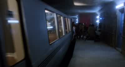 That way That way Towards the light The light - Predator 2
