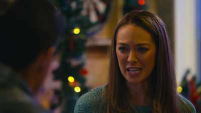 That woman over there
is staring at you. - The Christmas Venue