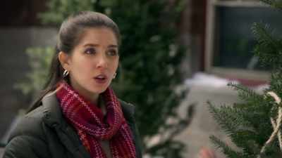 That would make
a lot more sense. - Holiday Mismatch