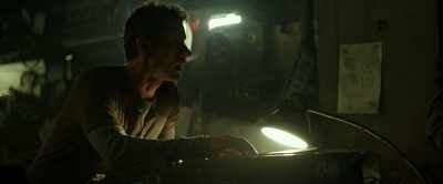 - That'd be a game-changer.
- Think I can talk to the convoy? - Spectral