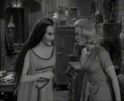 That's a break, Aunt Lily. - The Munsters