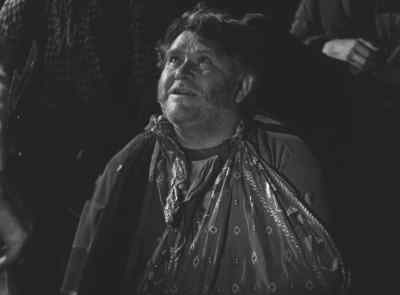 That's a bullet hole. - Wagon Master
