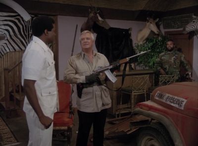 That's a crummy looking
bookcase you got there. - The A-Team