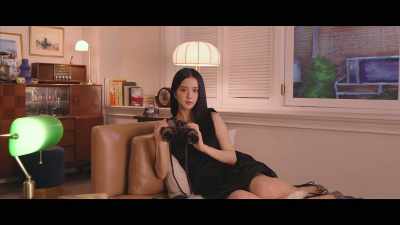 That's a hard one.
(laughs) - BLACKPINK: The Movie