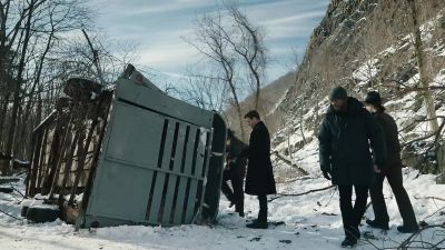- That's a Land Management rig. - FBI: Most Wanted