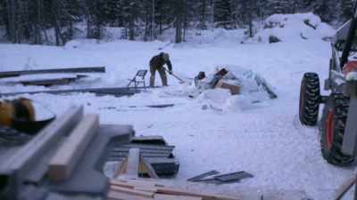 That's a long ways to
the hardware store; - Life Below Zero: Next Generation