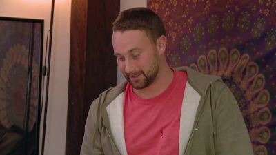 THAT'S A LOT OF STUFF. - 90 Day Fiancé: The Other Way