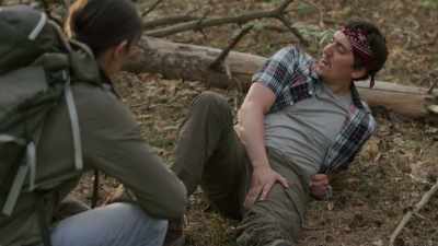 -That's a nice, clean break.
-Oh.. - Missing and Alone