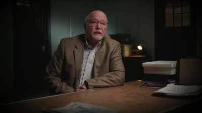 That's a real person, uh,
and when you see that, - Homicide Hunter: Never Give Up
