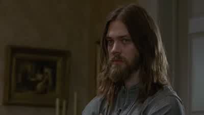 That's a solid kneel, Gregory. - The Walking Dead
