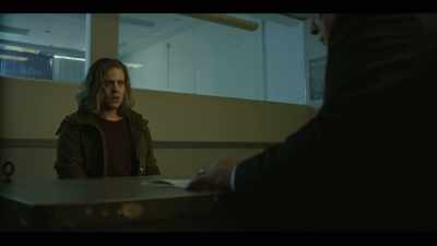 That's a...
That's a nasty cut. - Travelers