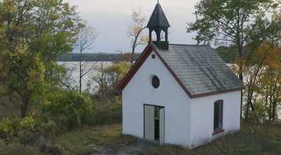 That's an excellent winepress we use
for our ice wine-making. - World's Most Scenic River Journeys