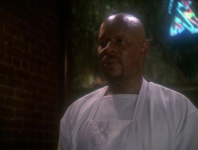 That's ancient Bajoran. - Star Trek: Deep Space Nine