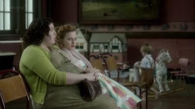 That's better. - Call the Midwife