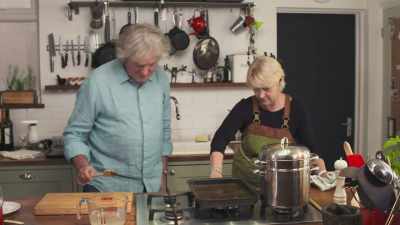 That's better. That's
a much more encouraging noise. - James May: Oh Cook!