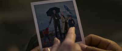 That's my brother and
those are my parents. - Last Sentinel
